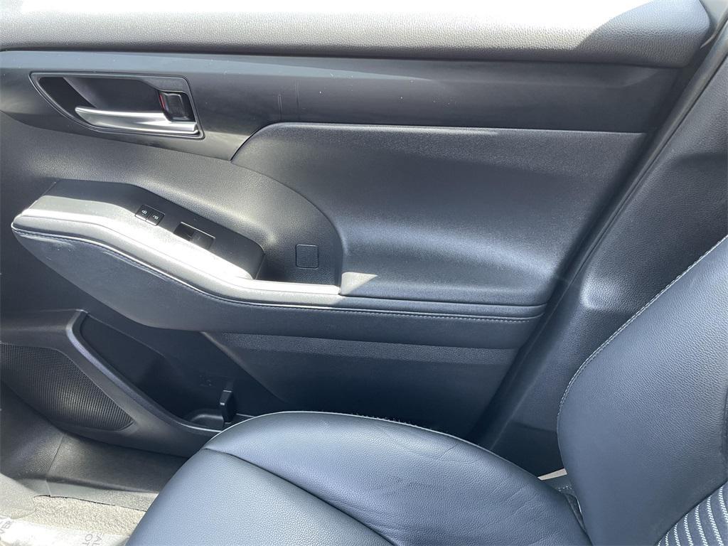 used 2024 Toyota Highlander car, priced at $45,000