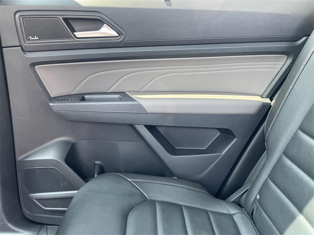 used 2021 Volkswagen Atlas car, priced at $29,000