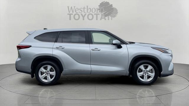 used 2023 Toyota Highlander car, priced at $32,000