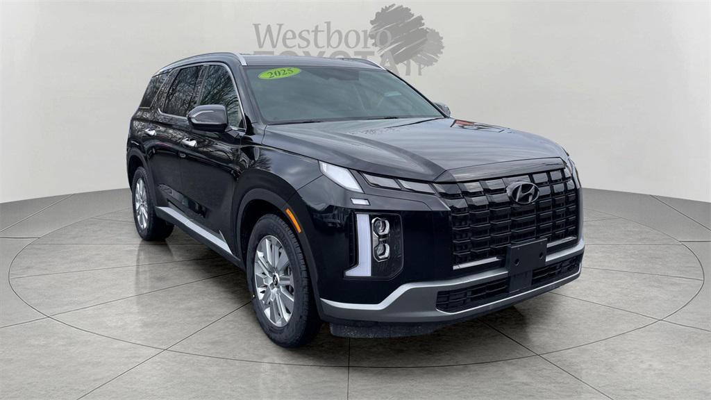 used 2025 Hyundai Palisade car, priced at $34,600