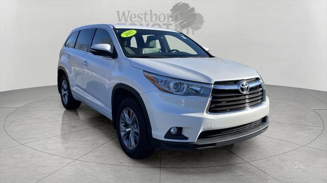 used 2015 Toyota Highlander car, priced at $14,000