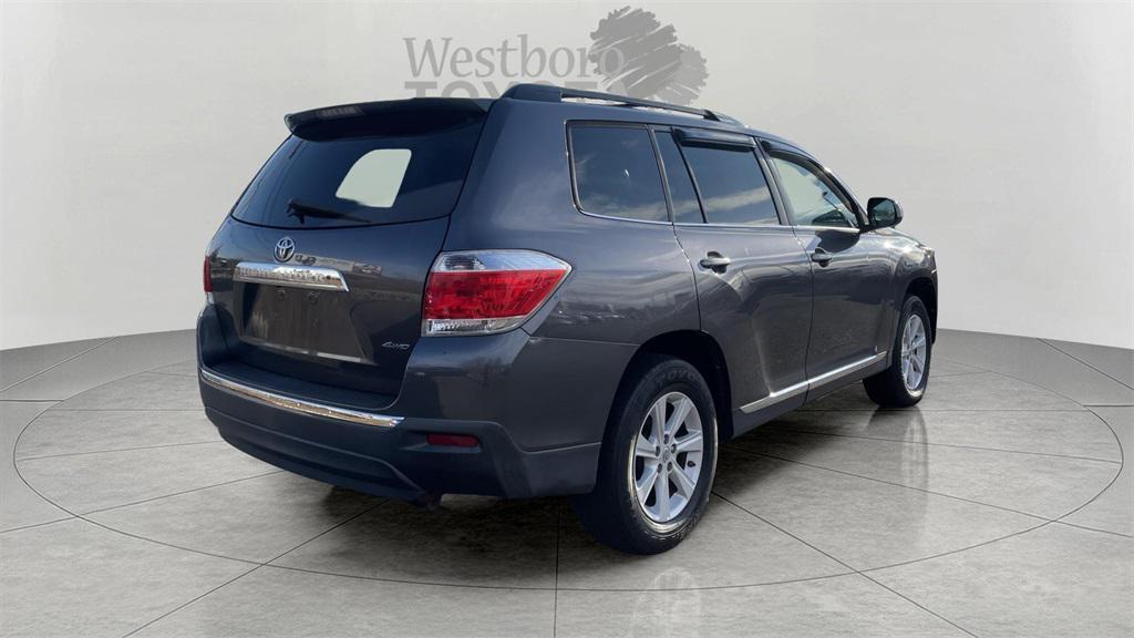 used 2012 Toyota Highlander car, priced at $12,000