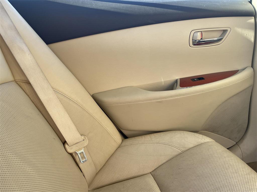 used 2012 Lexus ES 350 car, priced at $11,000