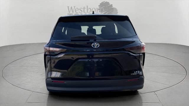 used 2023 Toyota Sienna car, priced at $39,900