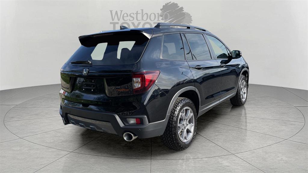 used 2025 Honda Passport car, priced at $42,000