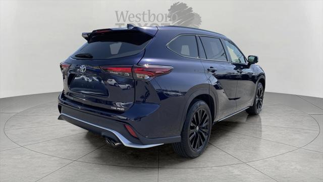 used 2024 Toyota Highlander car, priced at $47,000