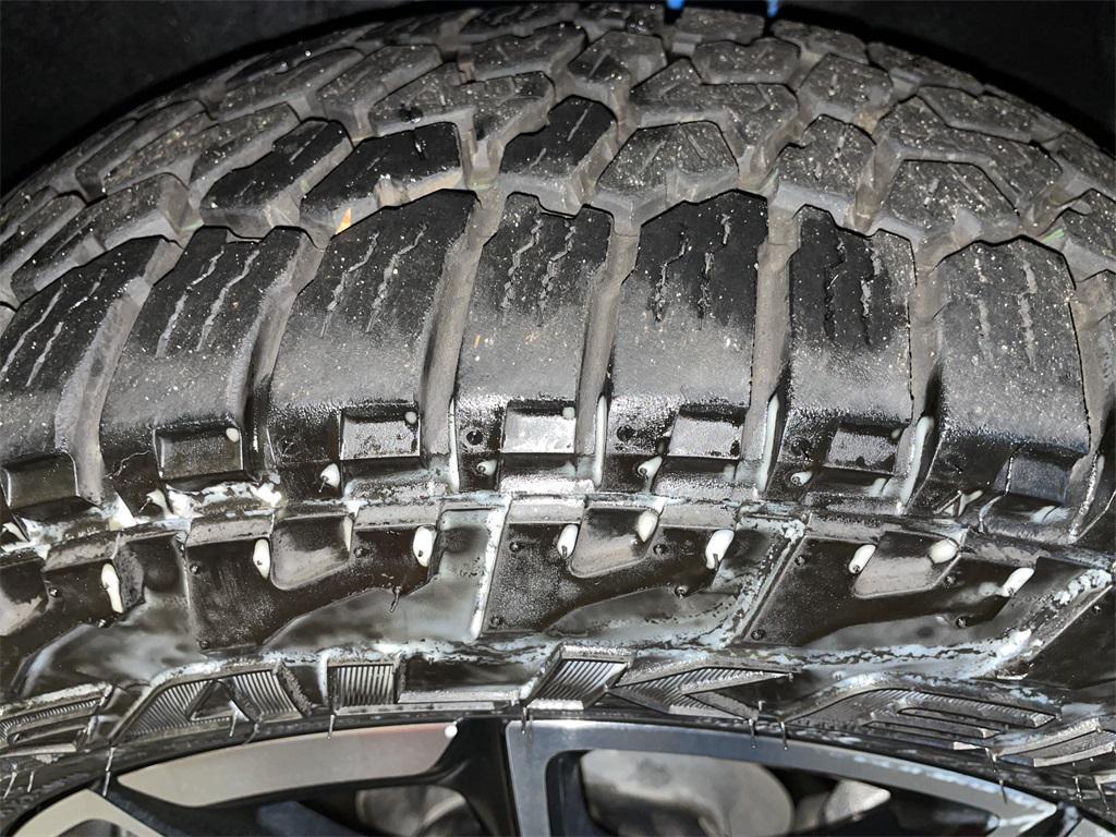 used 2025 Jeep Compass car, priced at $24,000