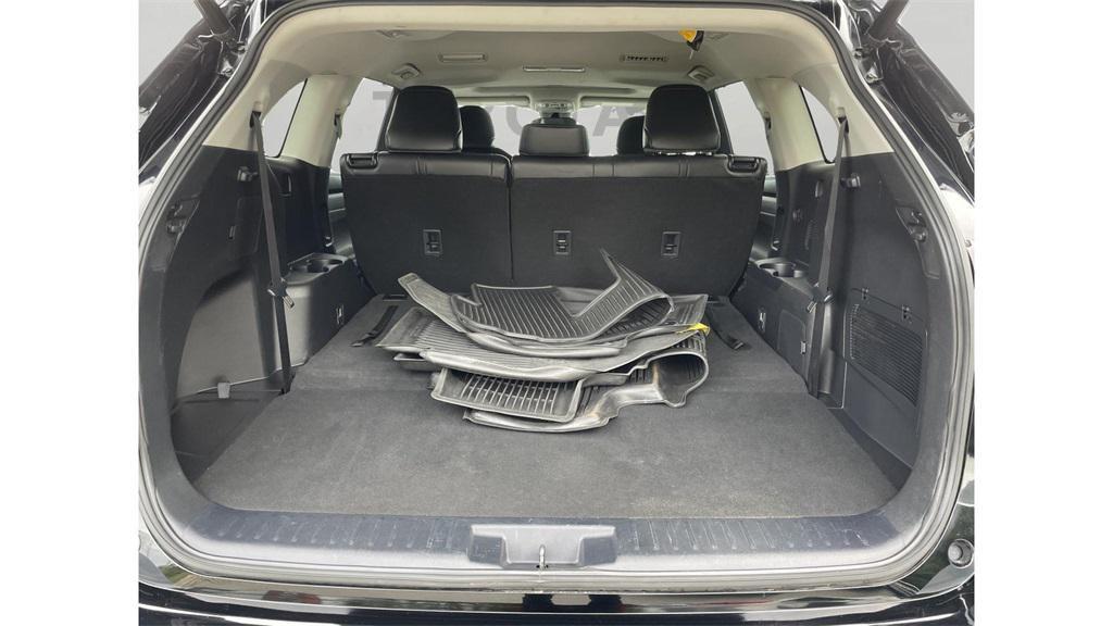 used 2022 Toyota Highlander car, priced at $35,000