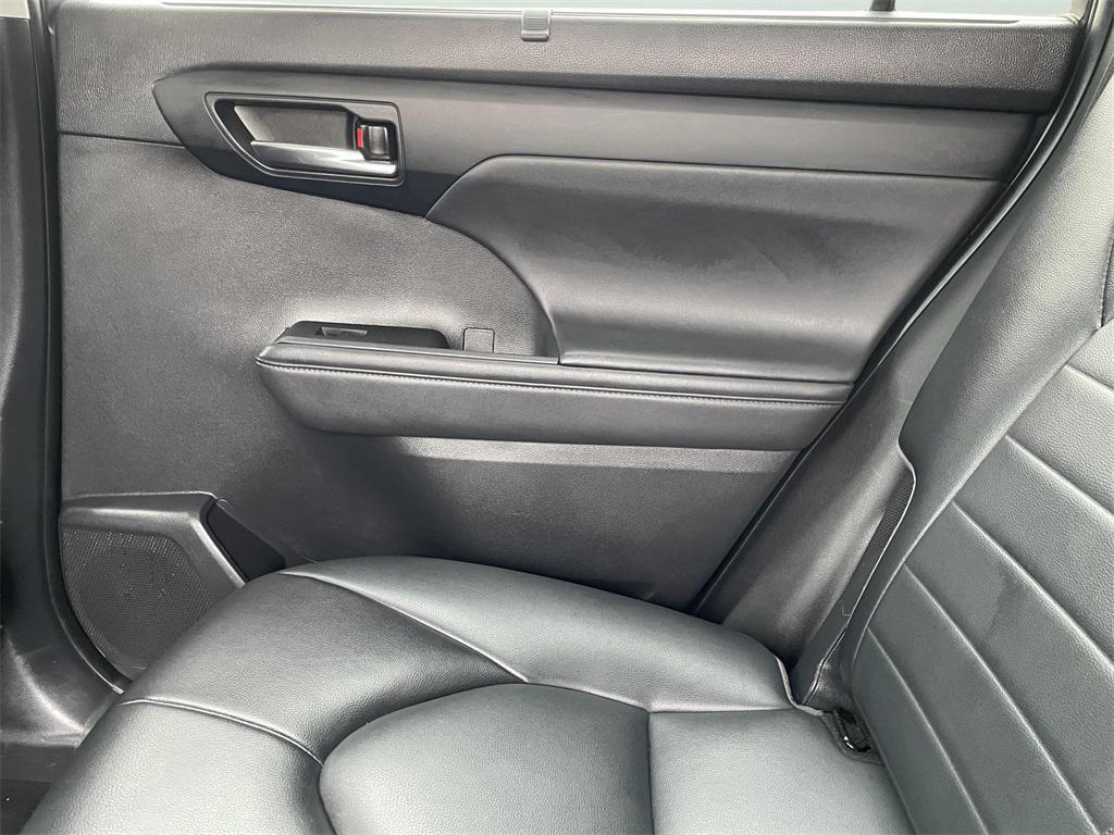 used 2022 Toyota Highlander car, priced at $35,000