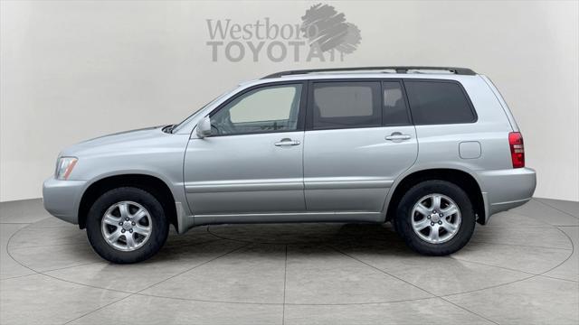 used 2002 Toyota Highlander car, priced at $10,000