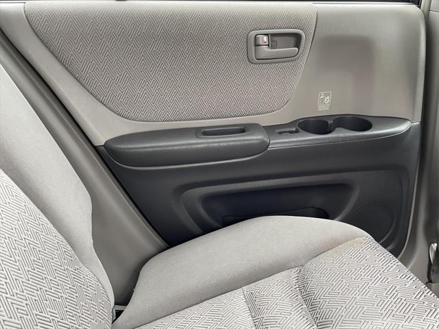 used 2002 Toyota Highlander car, priced at $10,000