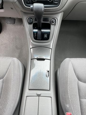 used 2002 Toyota Highlander car, priced at $10,000