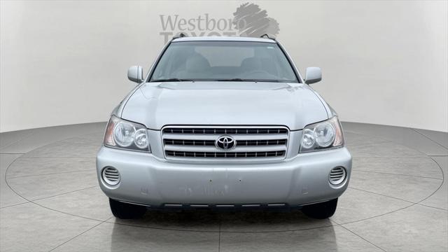 used 2002 Toyota Highlander car, priced at $10,000