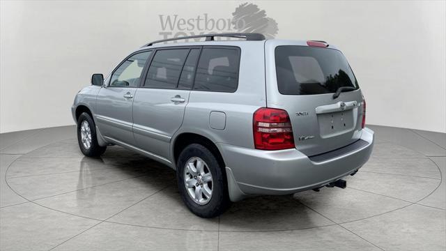 used 2002 Toyota Highlander car, priced at $10,000