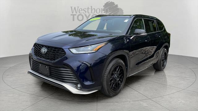 used 2024 Toyota Highlander car, priced at $46,000
