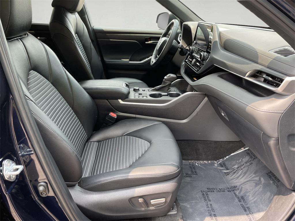 used 2024 Toyota Highlander car, priced at $46,000
