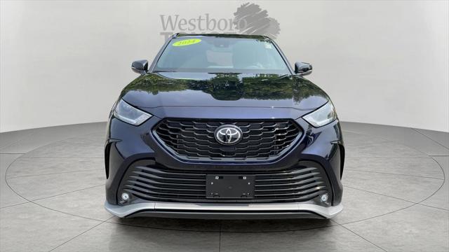 used 2024 Toyota Highlander car, priced at $46,000