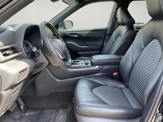 used 2024 Toyota Highlander car, priced at $42,000