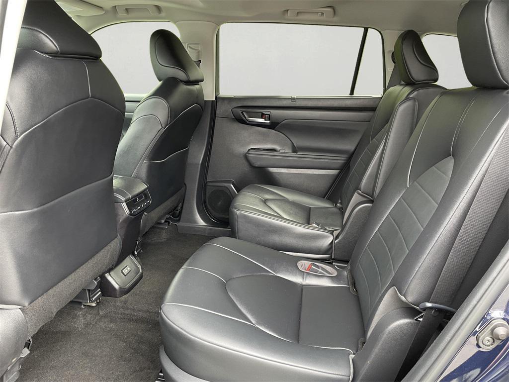 used 2023 Toyota Highlander car, priced at $39,000