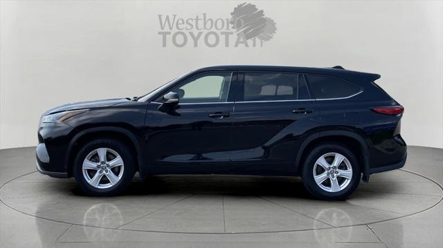 used 2021 Toyota Highlander car, priced at $28,000