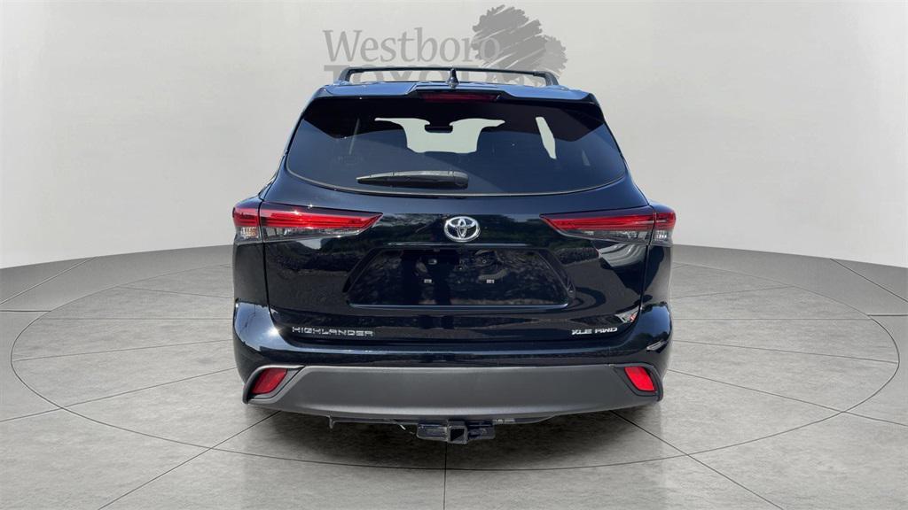 used 2020 Toyota Highlander car, priced at $23,000