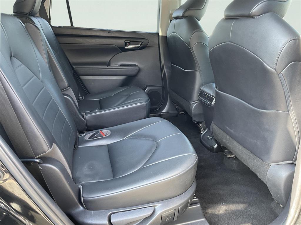 used 2020 Toyota Highlander car, priced at $23,000