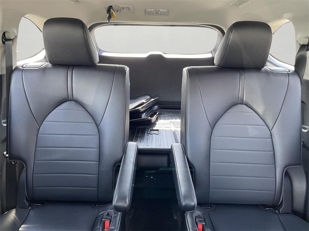 used 2023 Toyota Highlander car, priced at $39,000