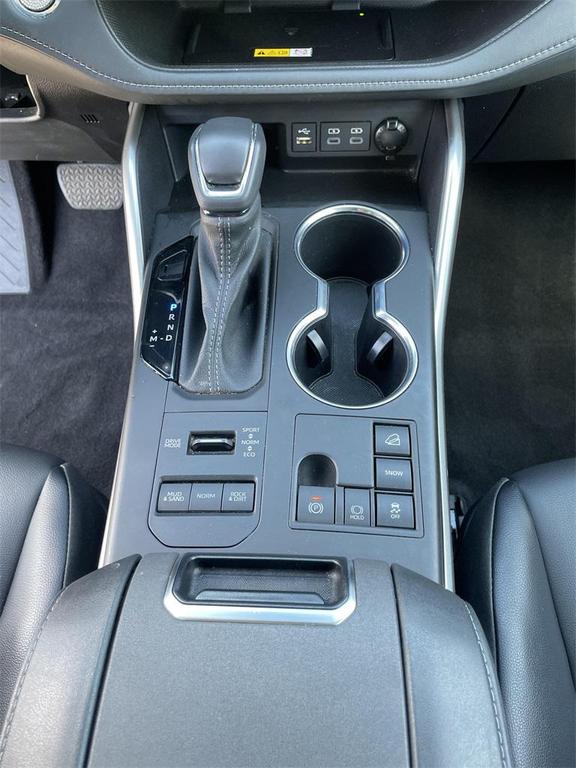 used 2023 Toyota Highlander car, priced at $39,000