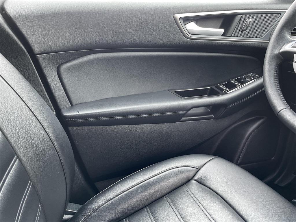 used 2020 Ford Edge car, priced at $17,500