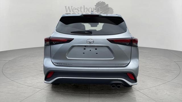 used 2024 Toyota Highlander car, priced at $44,000