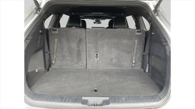used 2024 Toyota Highlander car, priced at $44,000