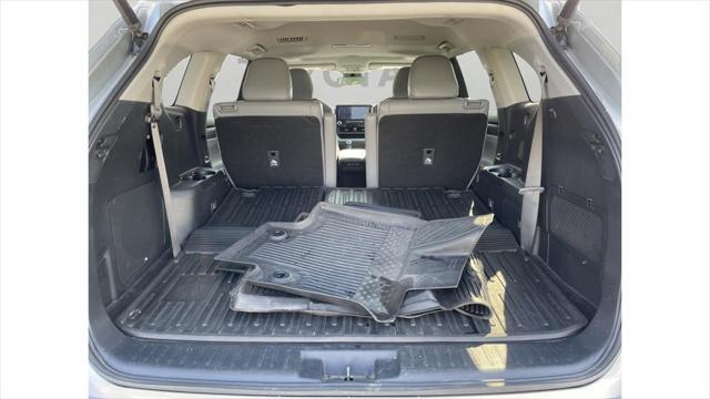 used 2022 Toyota Highlander car, priced at $39,000
