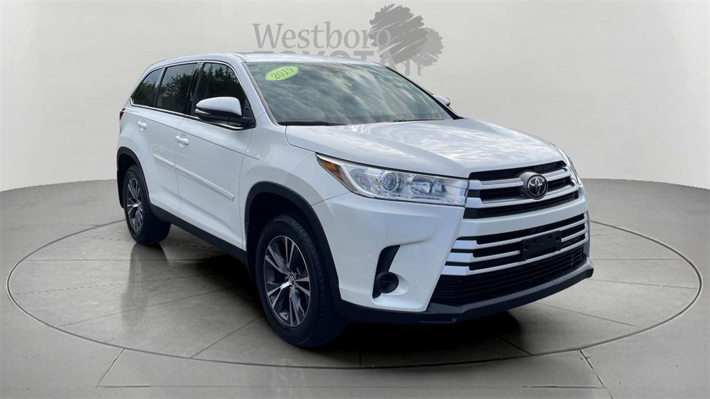 used 2019 Toyota Highlander car, priced at $26,000