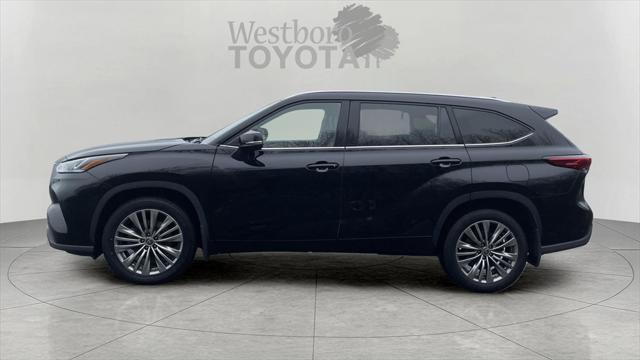 used 2022 Toyota Highlander car, priced at $42,000