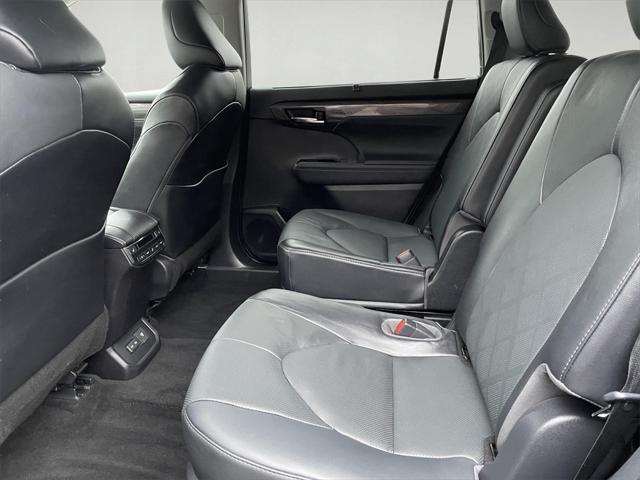 used 2022 Toyota Highlander car, priced at $41,000