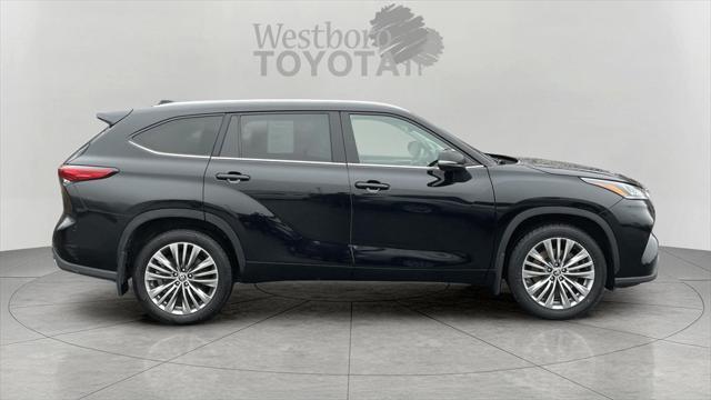 used 2022 Toyota Highlander car, priced at $42,000