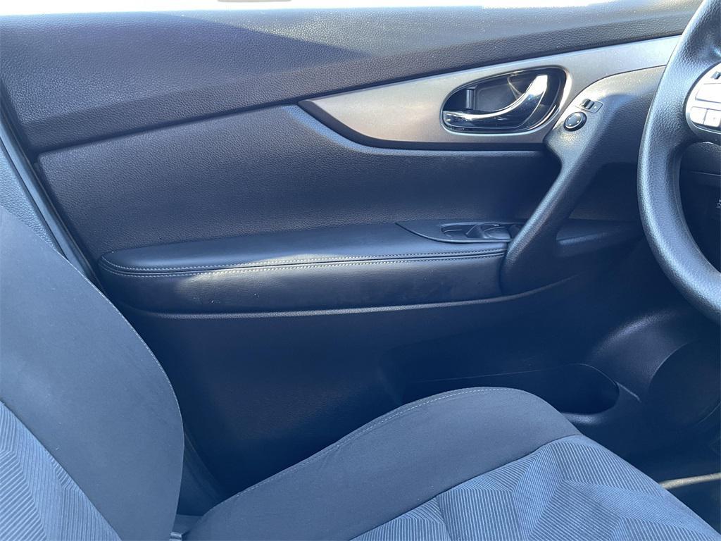 used 2016 Nissan Rogue car, priced at $9,500