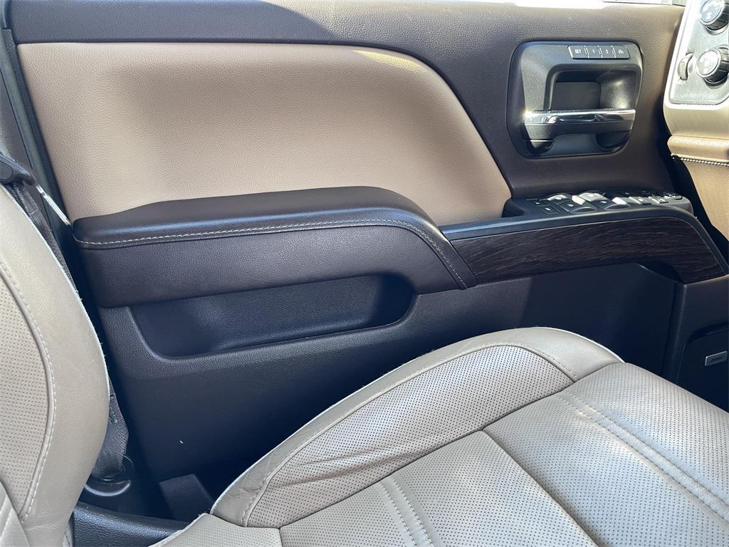 used 2017 GMC Sierra 1500 car, priced at $27,000