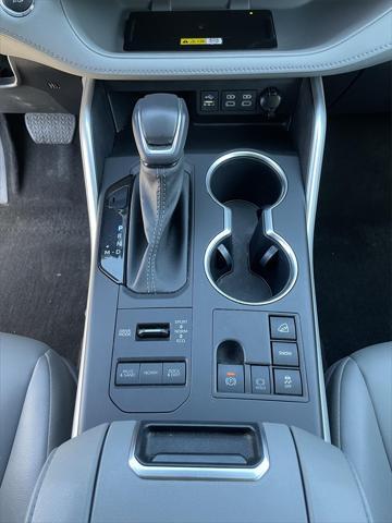 used 2023 Toyota Highlander car, priced at $40,000