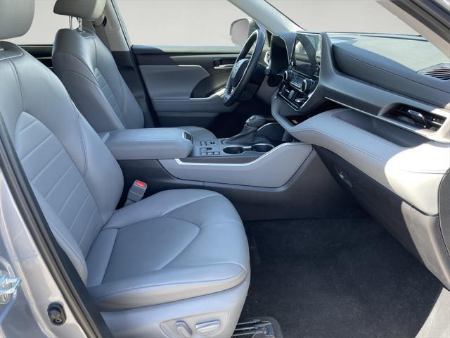 used 2023 Toyota Highlander car, priced at $40,000