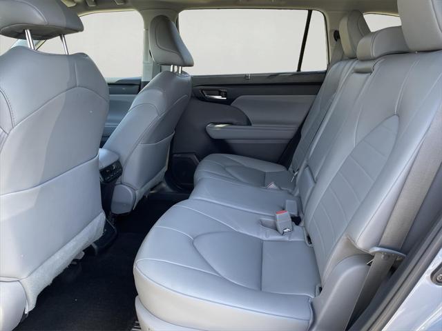 used 2023 Toyota Highlander car, priced at $40,000