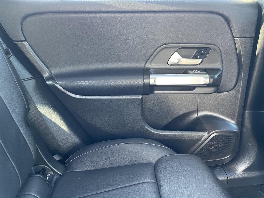 used 2020 Mercedes-Benz GLB 250 car