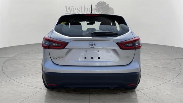 used 2022 Nissan Rogue Sport car, priced at $18,000