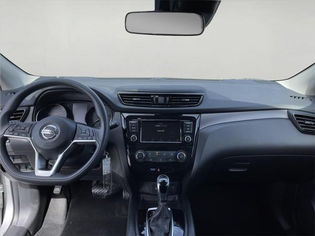 used 2022 Nissan Rogue Sport car, priced at $18,000
