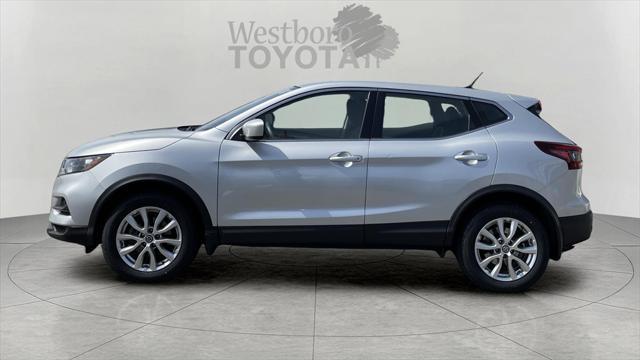 used 2022 Nissan Rogue Sport car, priced at $18,000