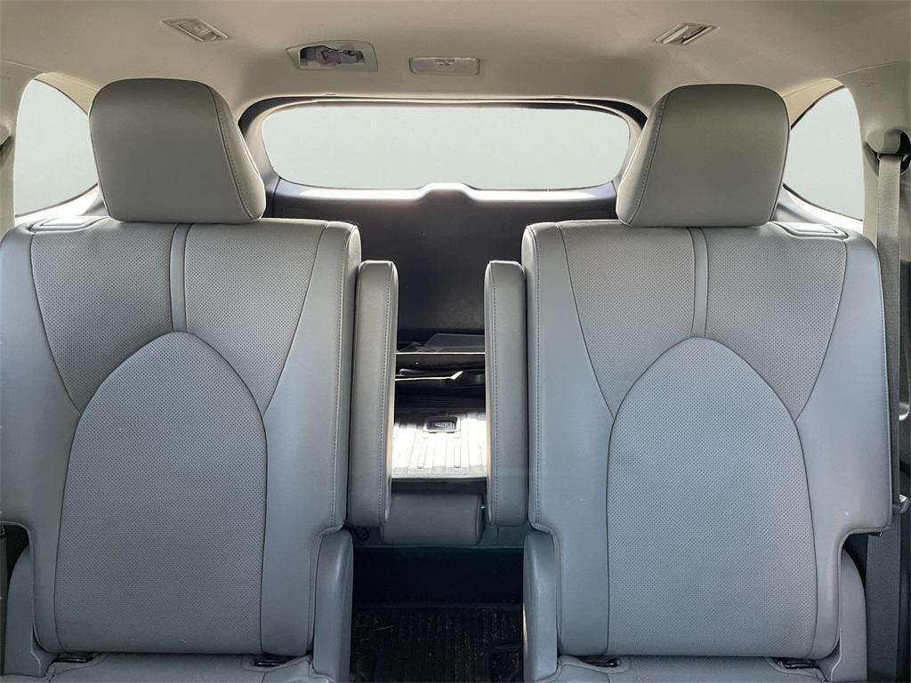 used 2022 Toyota Highlander car, priced at $39,000
