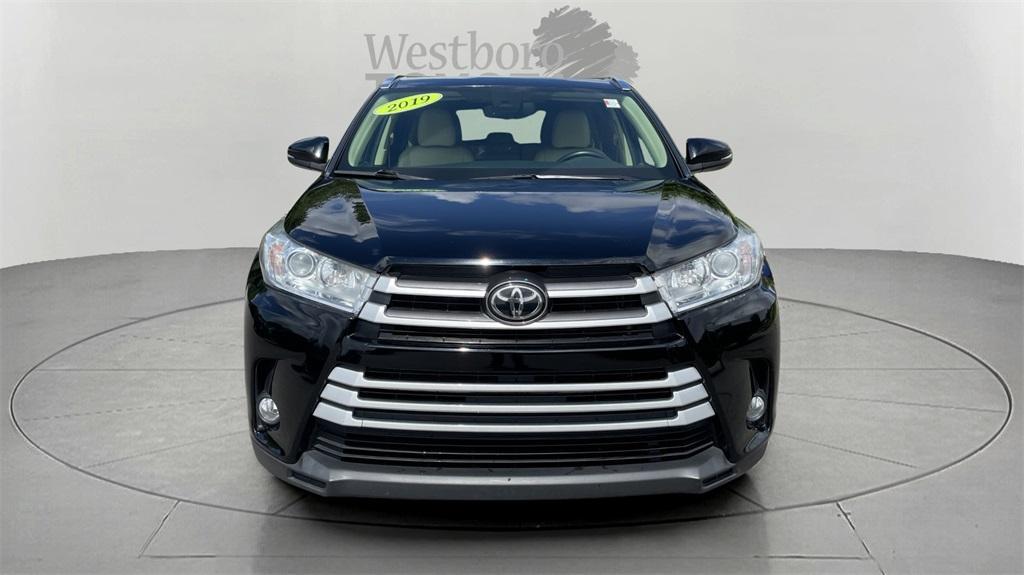 used 2019 Toyota Highlander car, priced at $27,000