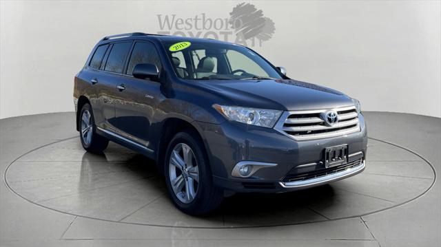 used 2013 Toyota Highlander car, priced at $16,000