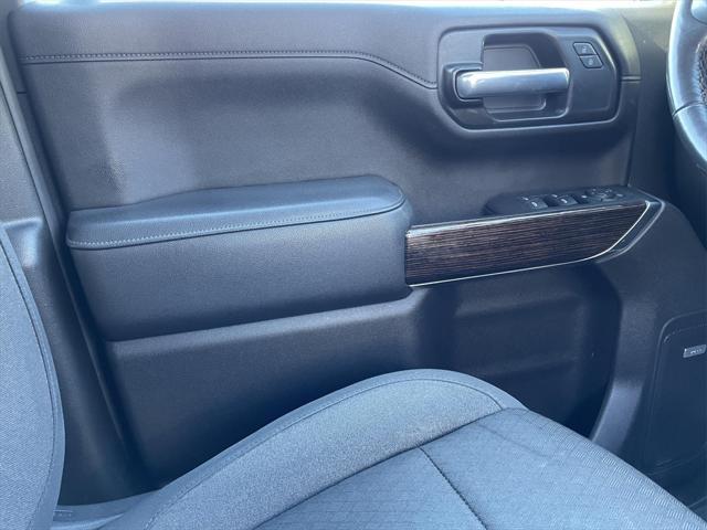 used 2021 GMC Sierra 1500 car, priced at $32,000