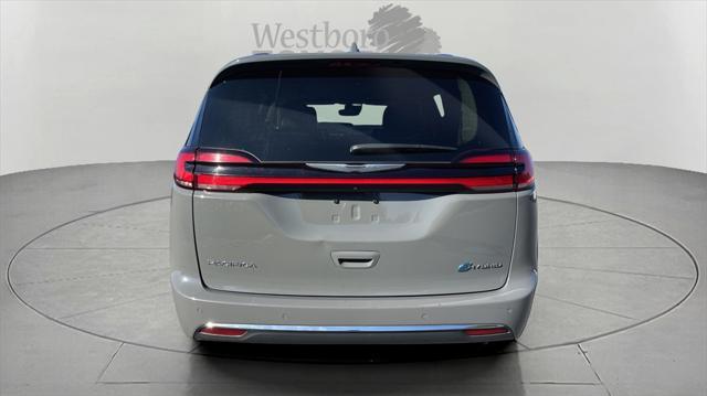 used 2021 Chrysler Pacifica Hybrid car, priced at $25,000